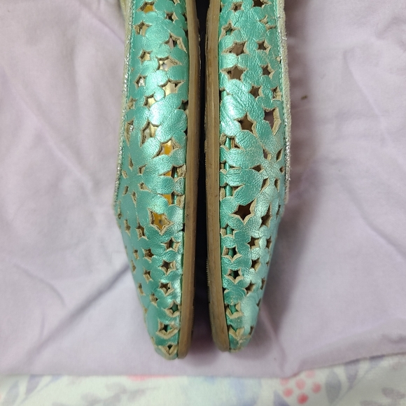 JIMMY CHOO ๐ฆ vintage peacock metallic cosmic stars cut out square toe flats ๐ฆ - Picture 14 of 15